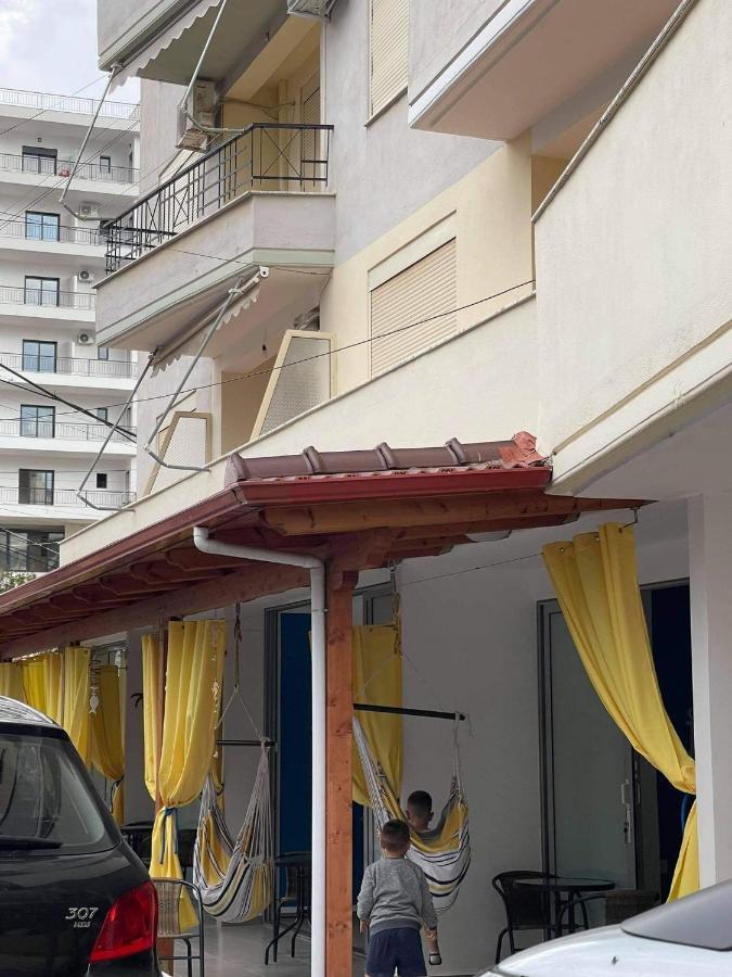 Kristi Apartment 2 Min To Sea Netflix & Espresso Station Sarandë Exterior foto